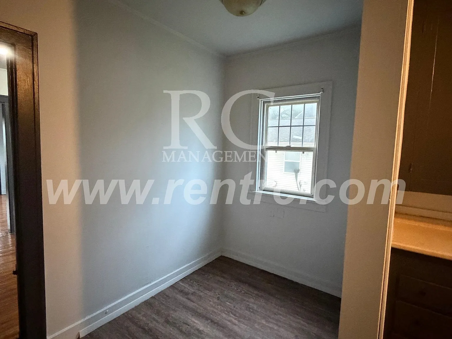 2 bed, 850 sqft, $695 — Photo 3