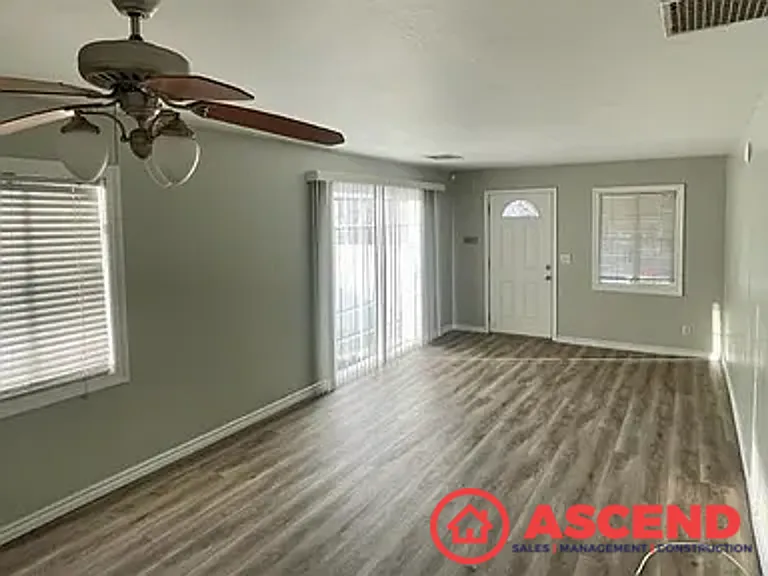 229 Philippine St — Photo 2