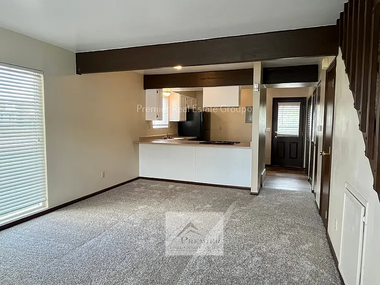 2437 Cherokee Park Pl — Photo 5