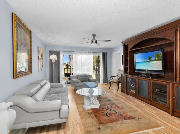 85 Saint Andrews Blvd #B-205, Naples, FL 34113