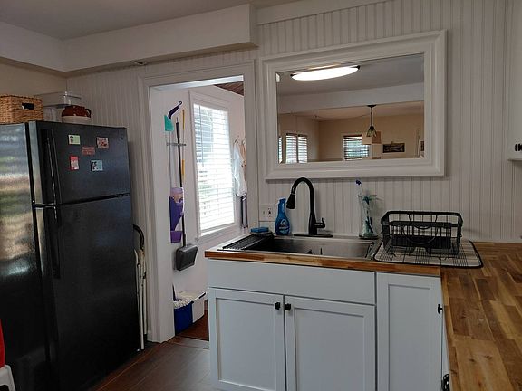 5th image of 138 Scott Rd