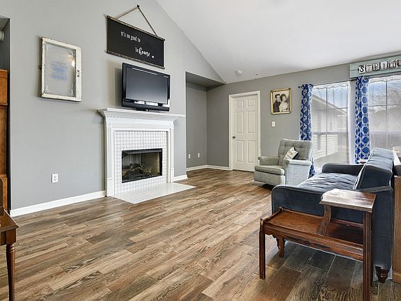 2nd image of 9905 Destrehan Ave