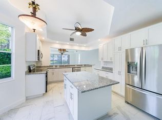 4758 Stratford Ct APT 1301, Naples, FL 34105