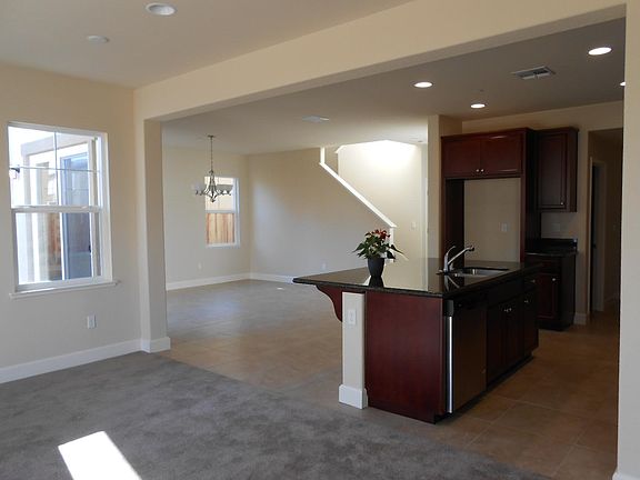 5th image of 784 N Questa Ct