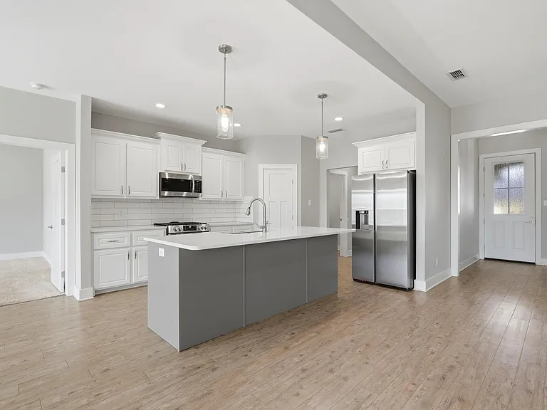 6609 Desert Willow Trl — Photo 19