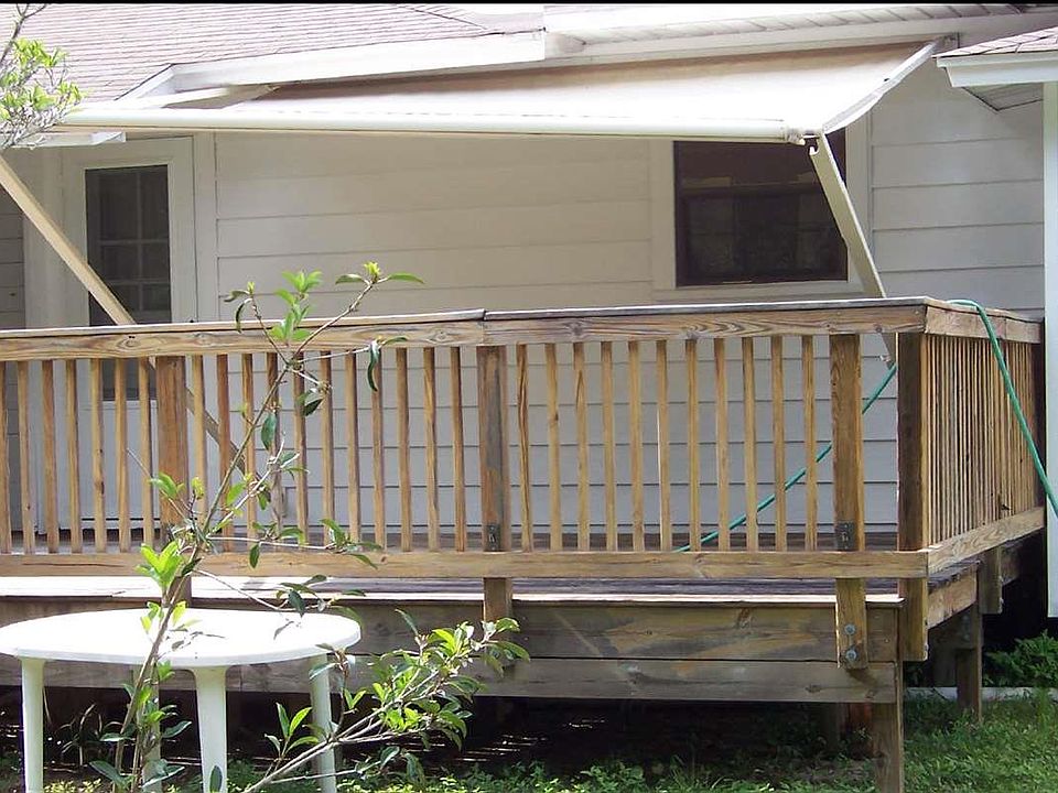 2nd image of 332 Chaseville St