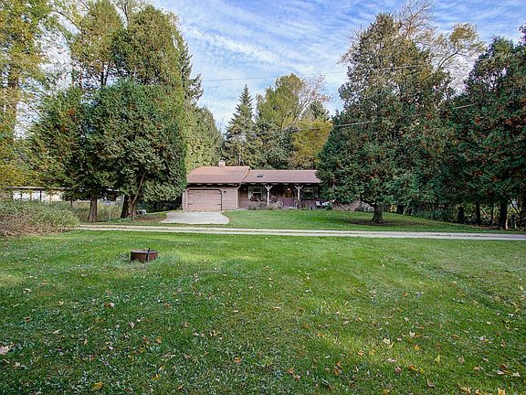 5th image of W1470 Idlewood Ct