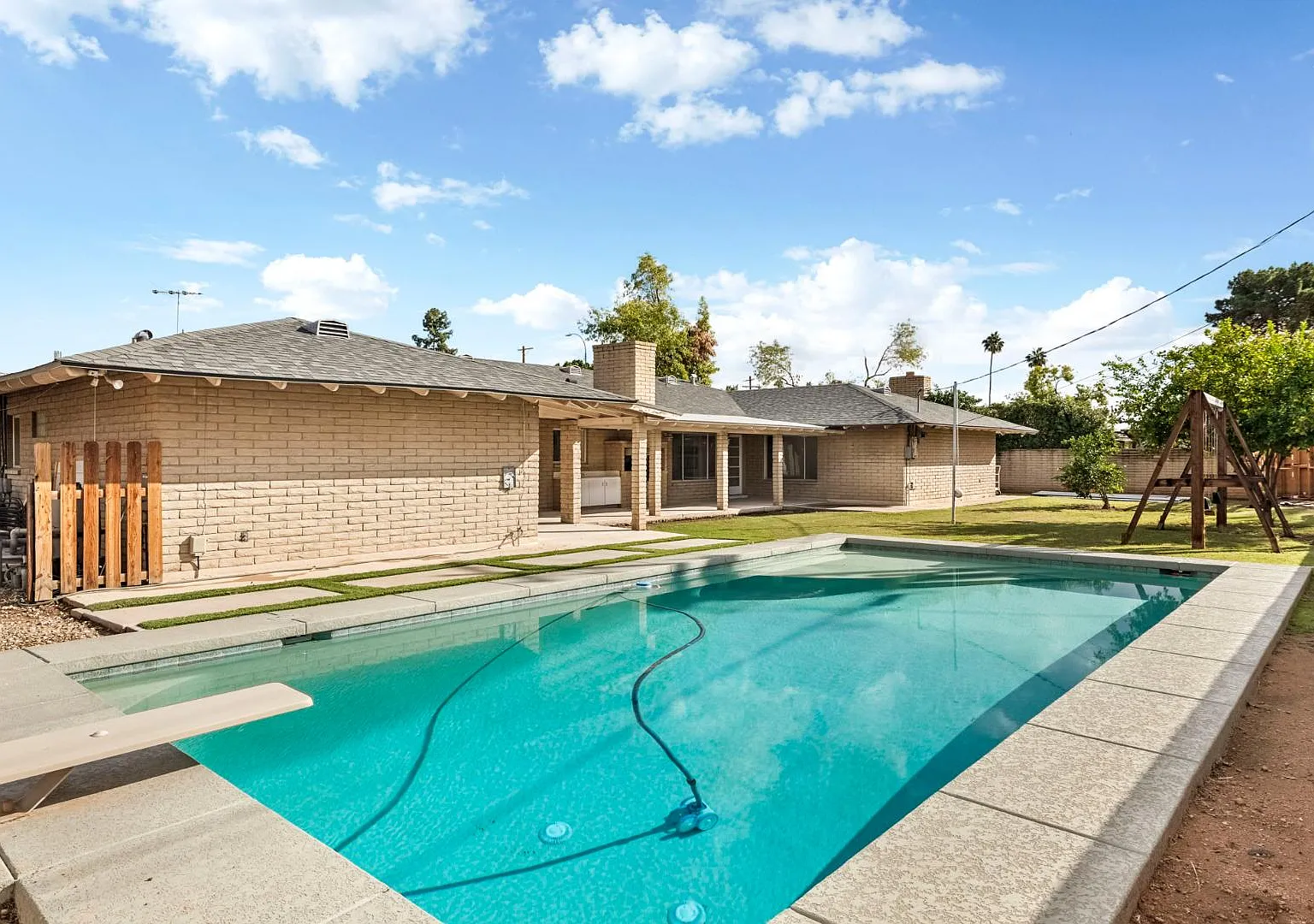 2610 S Ventura Dr. — Photo 4