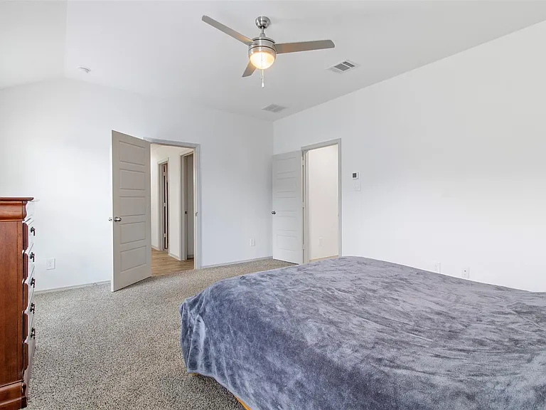 6685 Riplee St — Photo 16