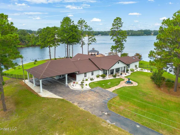 73 Baracuda Dr, Hattiesburg, MS 39402