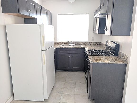 5th image of 4525 Florida St APT 10