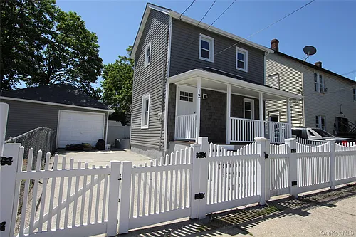 12 Elm Ave Photo 1
