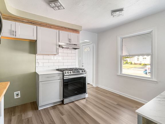 3rd image of 5414 Orchard Ave