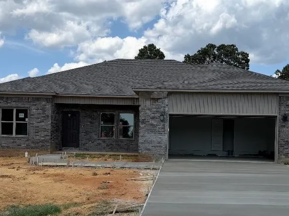 2020 Skylark Dr, Beebe, AR 72012