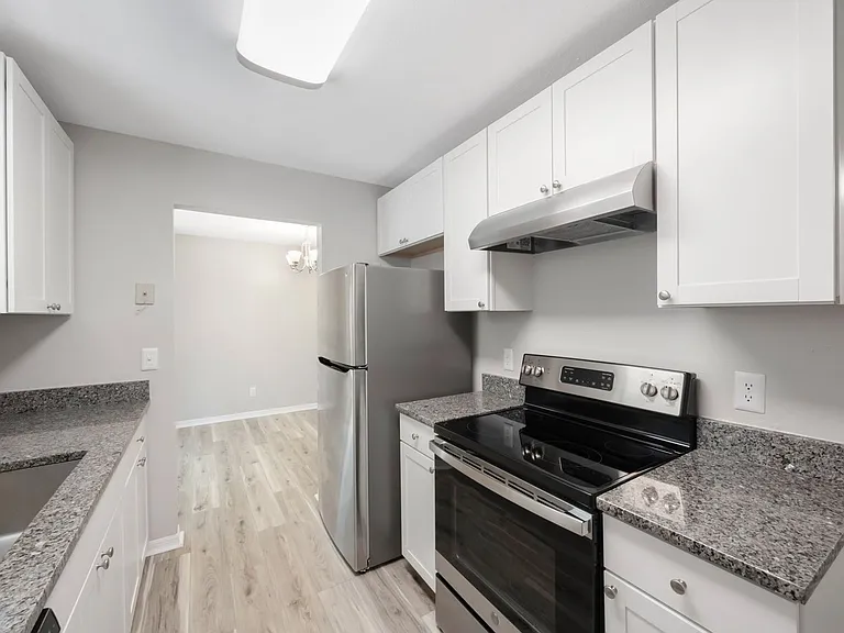 500 9th Ave S #C — Photo 13