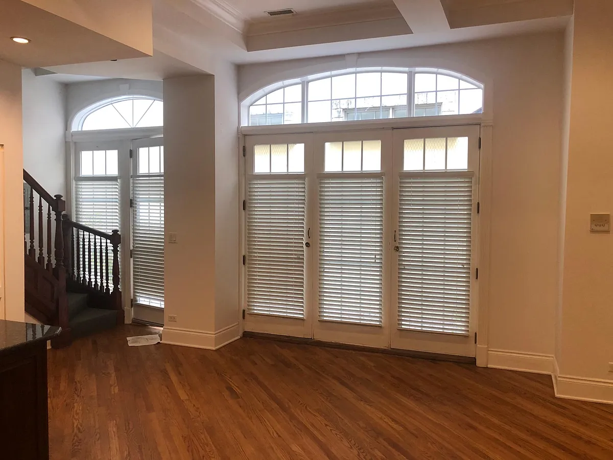 Building Photo - 2648 N Lincoln Ave #2R