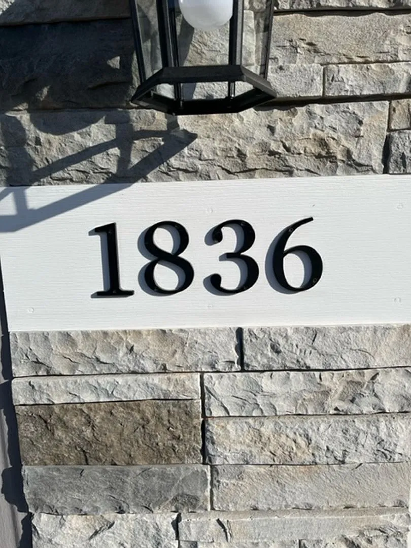 Building Photo - 1830-1850 Lafayette St