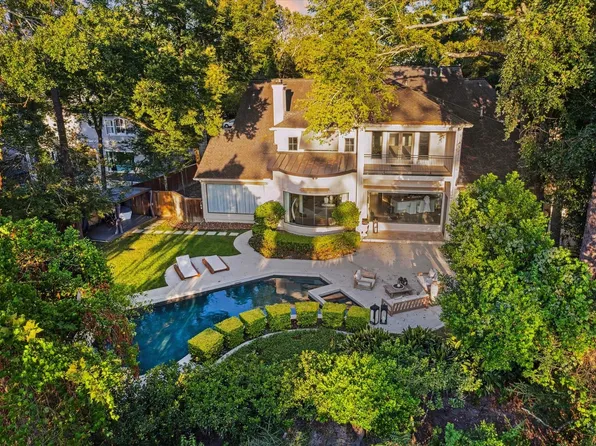 918 Huntington Cv, Houston, TX 77063