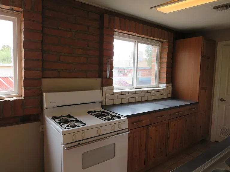 1610 E Copper St — Photo 12