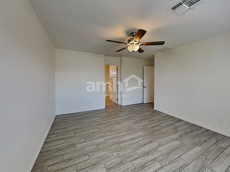 108 E Calle Del Rondador — Photo 8