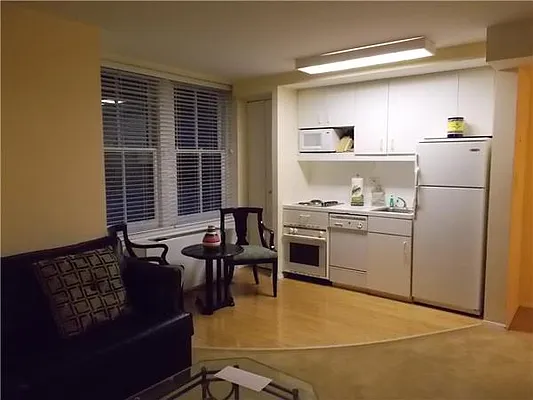 Rented by Empire State Properties | media 2