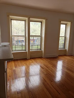 Rented by BELLMARC | media 14