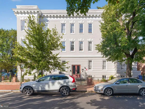 133 7th St SE #3, Washington, DC 20003