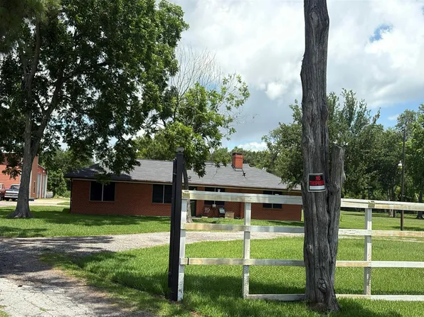 243 Mable St, Baytown, TX 77520