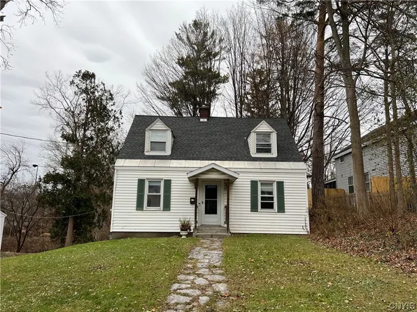 240 Riverside Dr, Utica, NY 13502