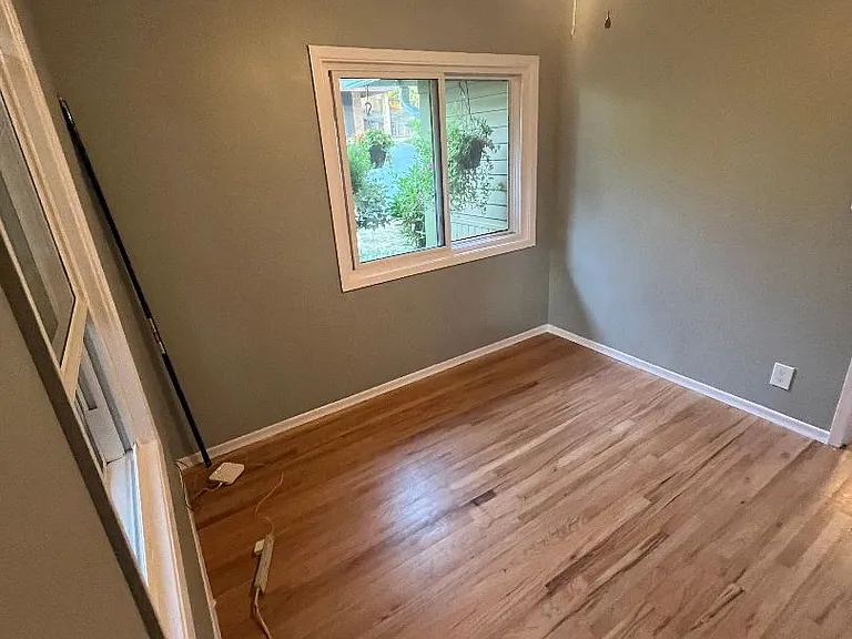 11290 SW Center St — Photo 18