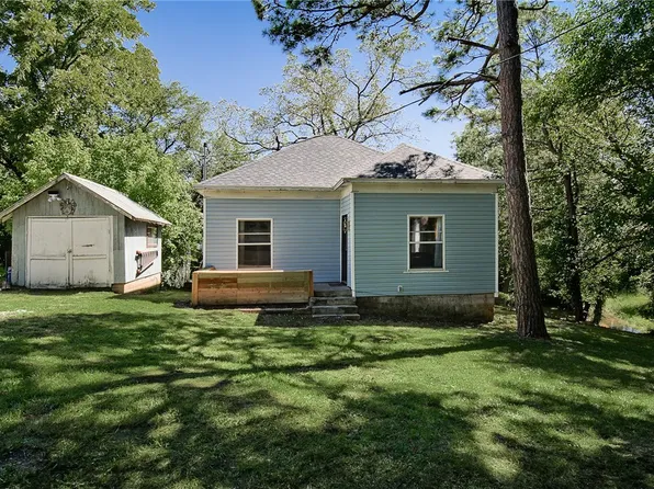 206 Apple St, Anderson, MO 64831