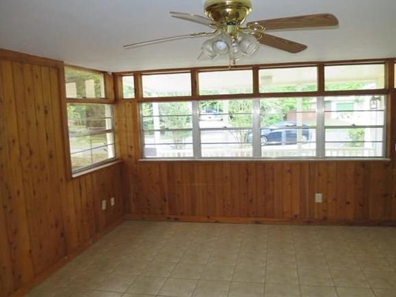 3rd image of 5034 Barton Dr