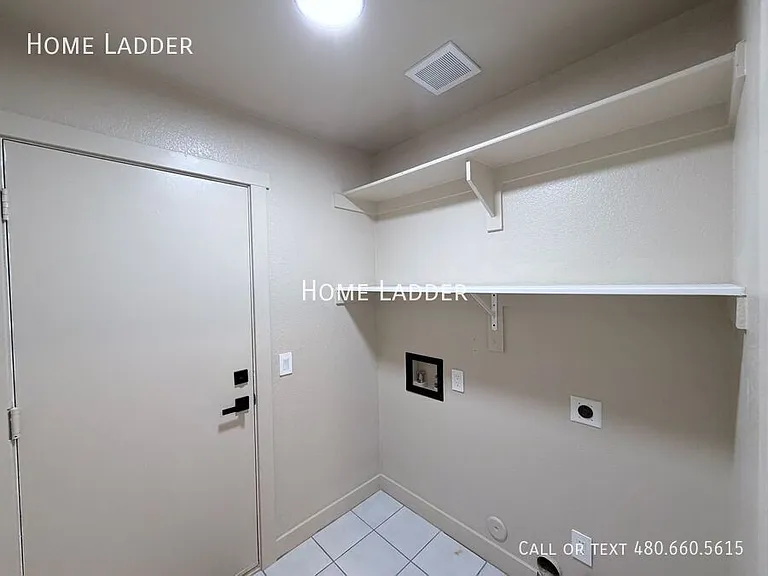 1336 E Tradewind Dr — Photo 17