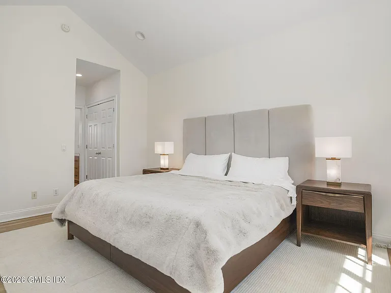 147 Holly Hill Ln #9 — Photo 12
