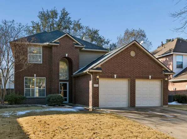 2713 Chatsworth Dr, Grapevine, TX 76051