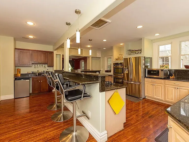 5951 Som Center Rd — Photo 39