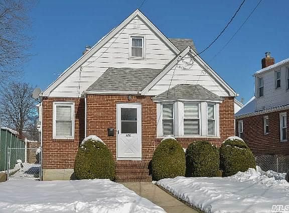 2nd image of 670 Benris Ave