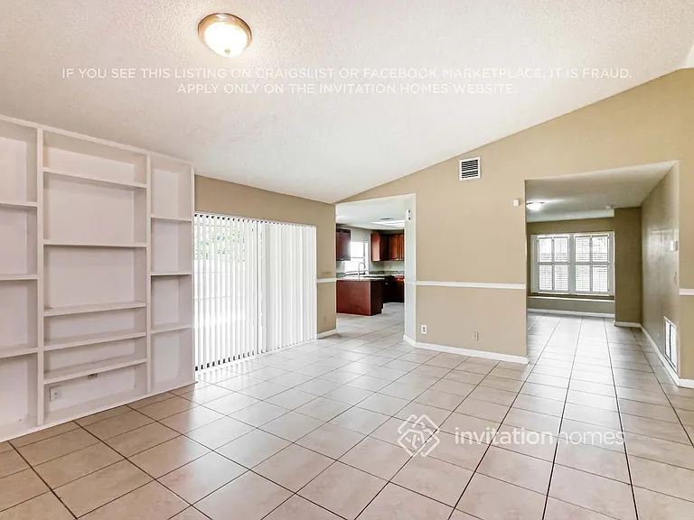 5016 NW 66th Dr — Photo 6