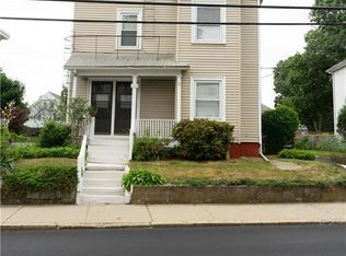 658 Weeden St, Pawtucket, RI 02860