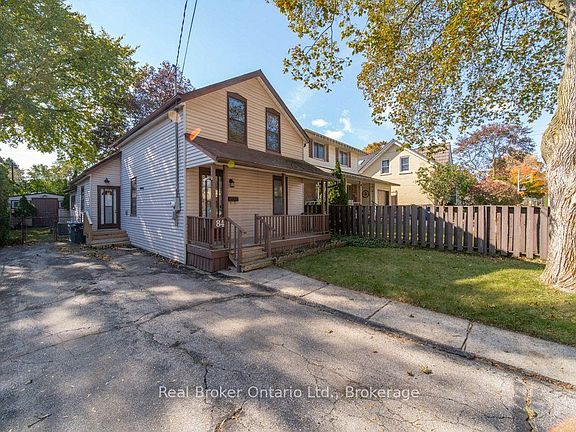 2nd image of 84 Alma St N