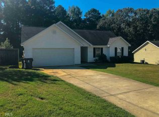 21 Chelsea Ln, Grantville, GA 30220