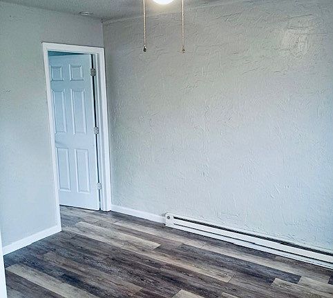 Living Room w/ceiling fan to Bedroom