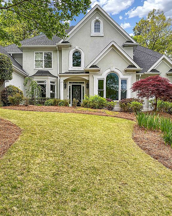 2nd image of 4135 Falls Ridge Dr