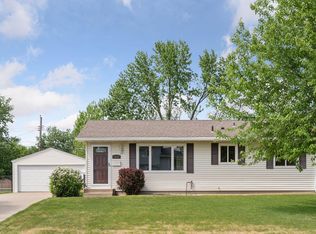 3697 75th St E, Inver Grove Heights, MN 55076