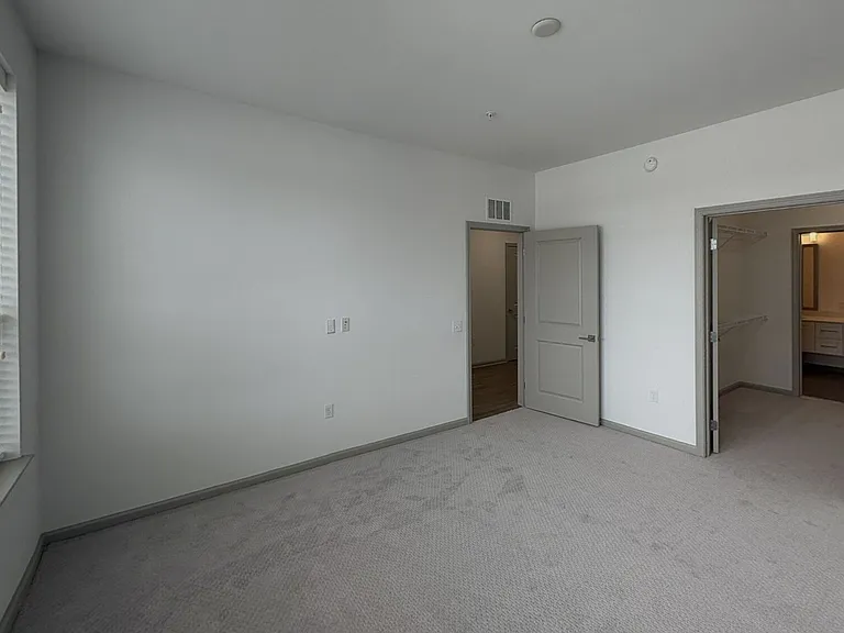 Residences at The Promenade — Photo 106