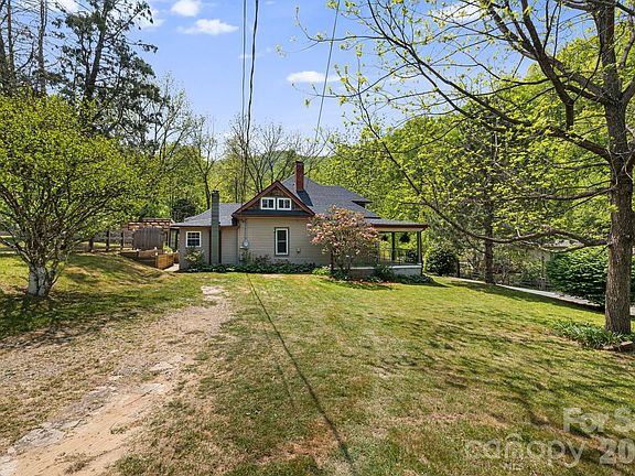 3rd image of 47 Saw Branch Rd