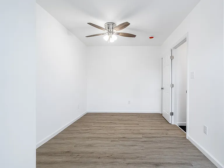 115 Hanover St #3 — Photo 6