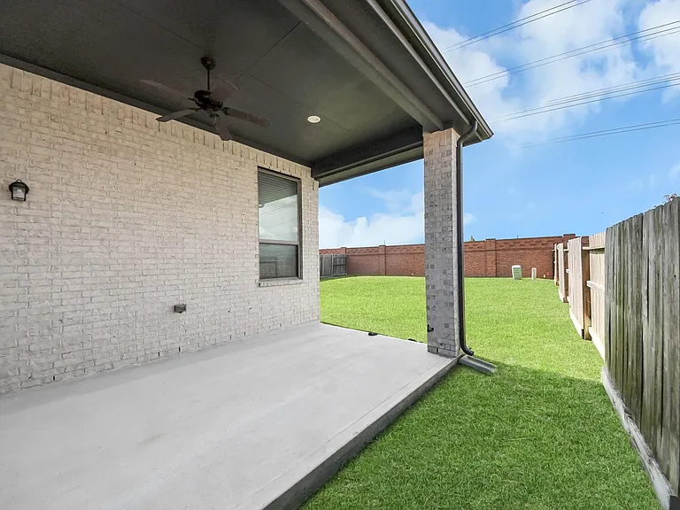 24754 Levante Dr — Photo 6