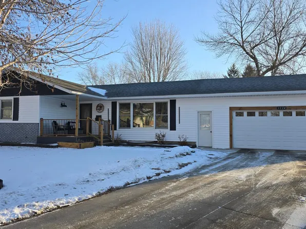 1114 Bruce Cir, Marshall, MN 56258