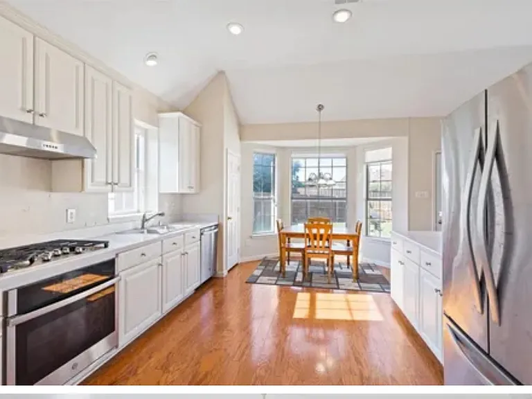 4100 Aldenham Dr — Photo 12